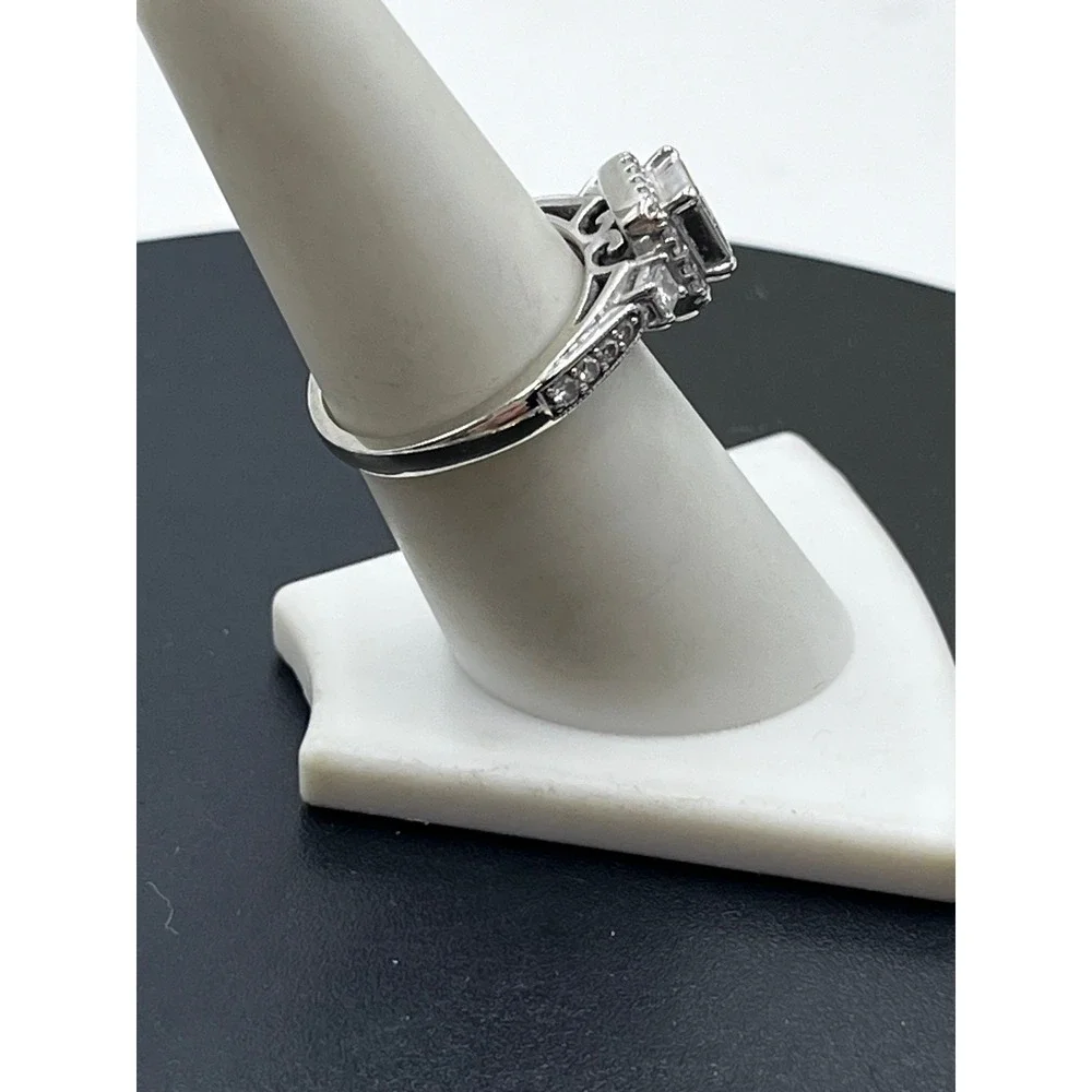 IKS Sandeep Diamond Corp. Round Princess Diamond Cluster ring 10k size 7.5